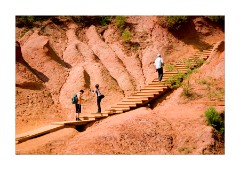 Walking the Ochre Footpath