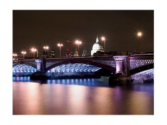 026 London  St Pauls and the Thanes
