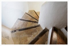 048 Valencia  Santa Catalina Spiral Stairs