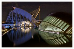 059 Valencia  The Hemisferic and the Museu de les Ciencies at Night